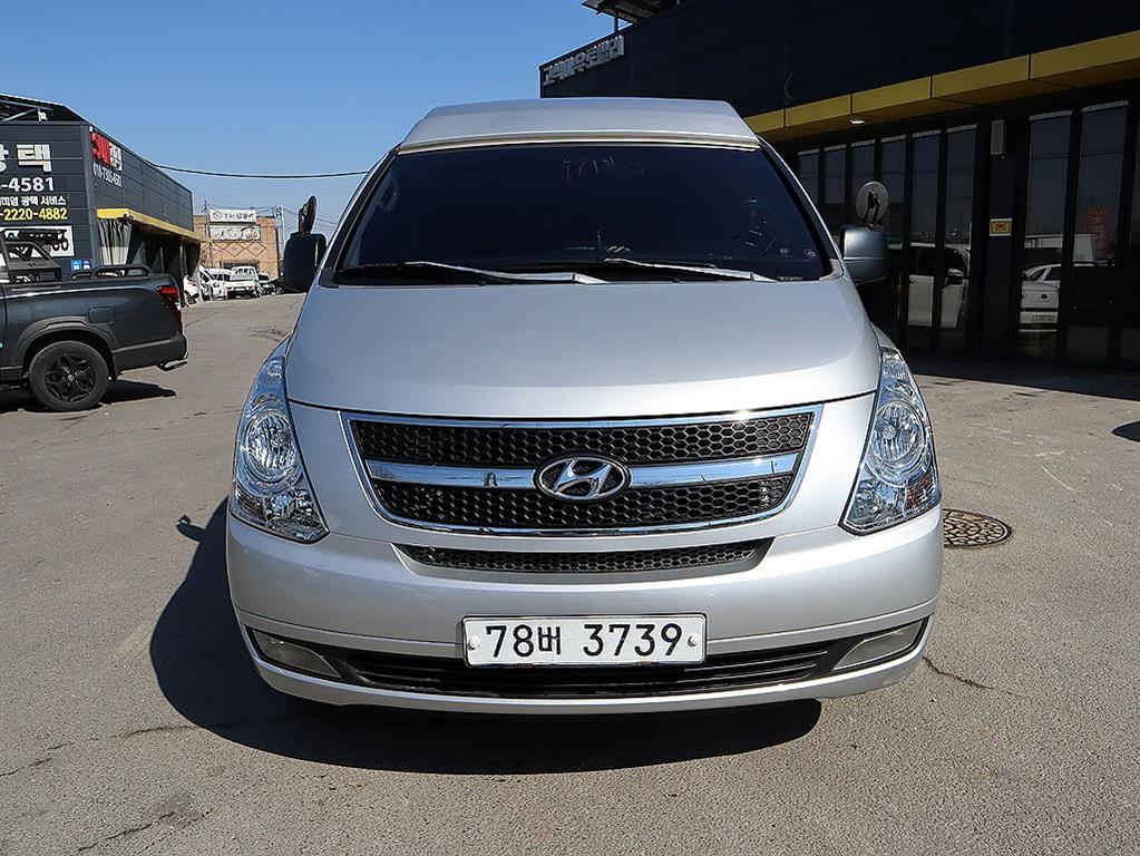 HYUNDAI Starex 2008 Plateado - Importación desde Corea - HF Imports Iquique - Foto 1