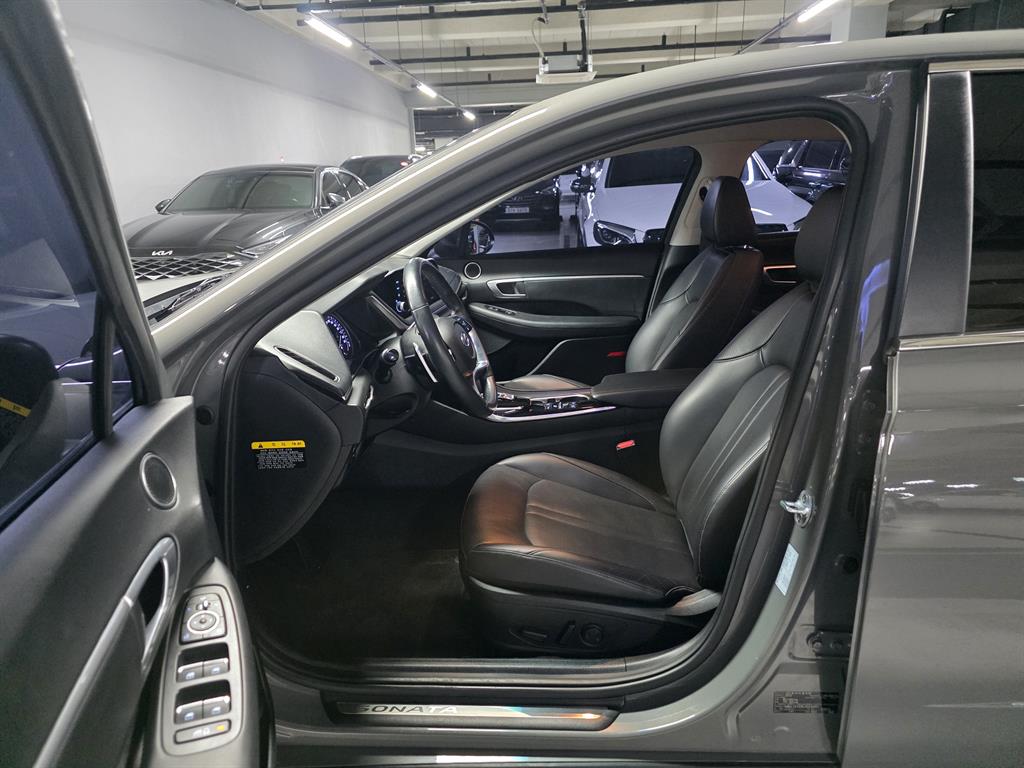 HYUNDAI Sonata - Vista 9