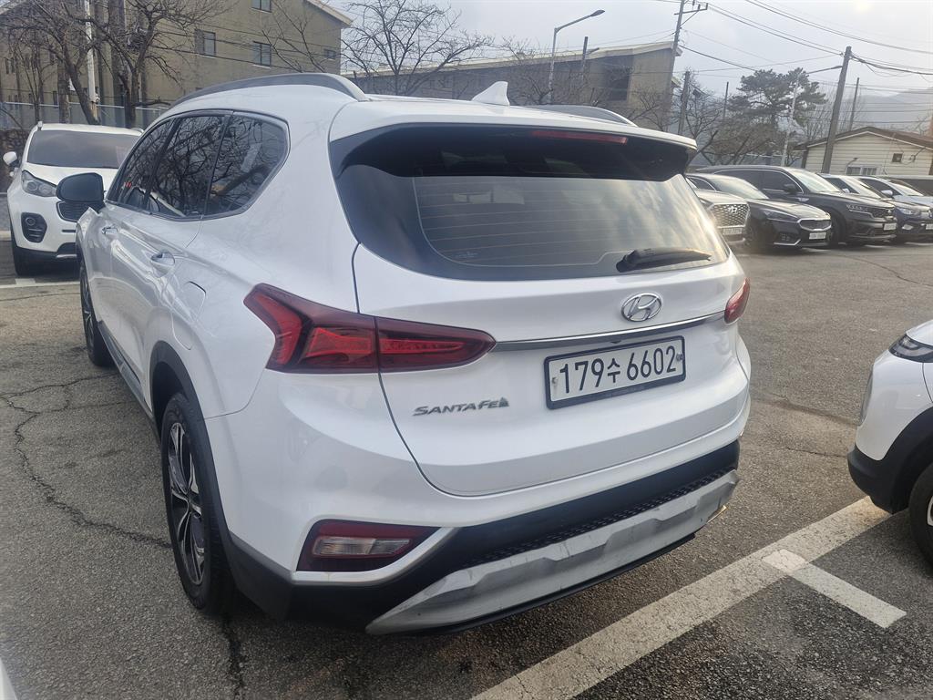 HYUNDAI Santa Fe - Vista 4
