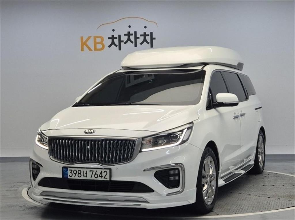 KIA Carnival 2019 the color of pearl - Importación desde Corea - HF Imports Iquique - Foto 1