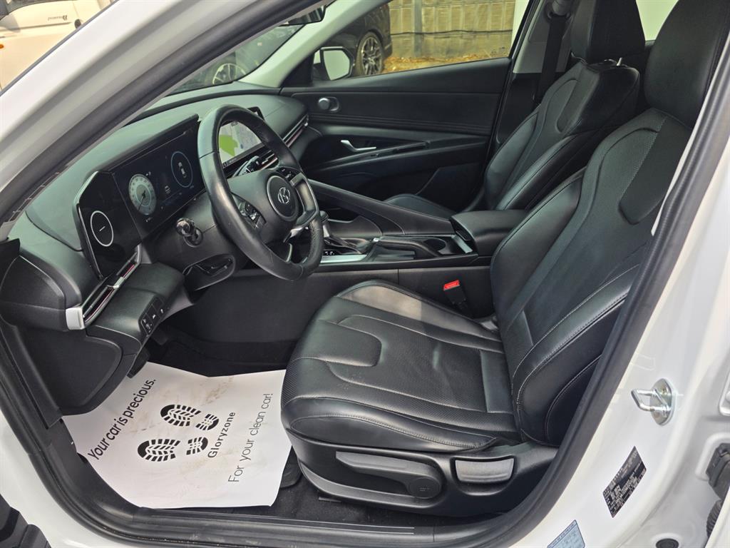 HYUNDAI Avante - Vista 9