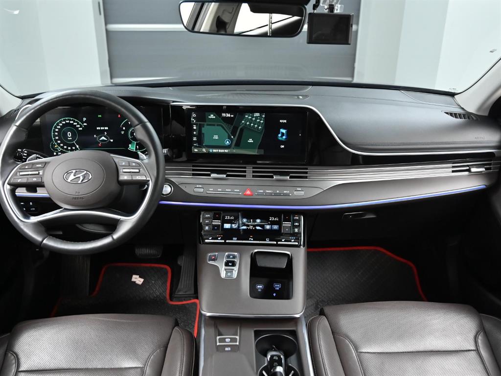 HYUNDAI Grandeur - Vista 9