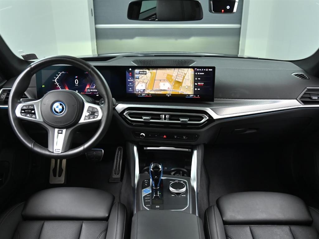 BMW i4 - Vista 9