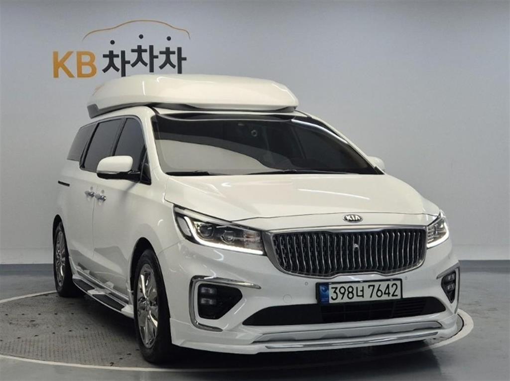 KIA Carnival - Vista 4