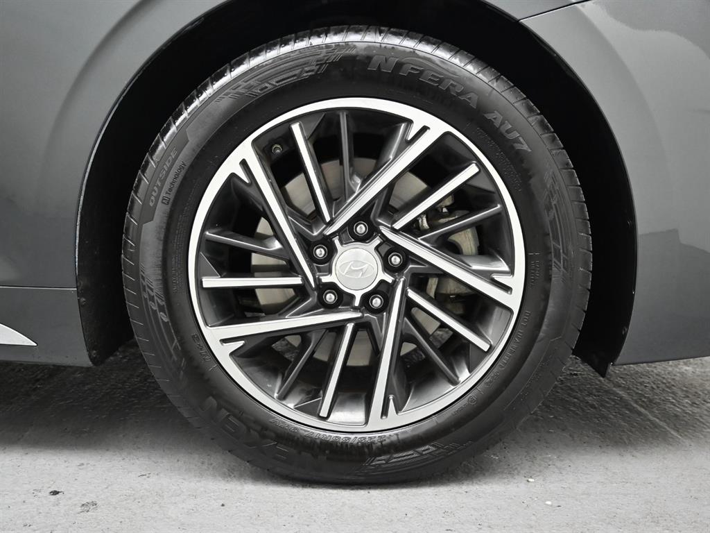 HYUNDAI Grandeur - Vista 5