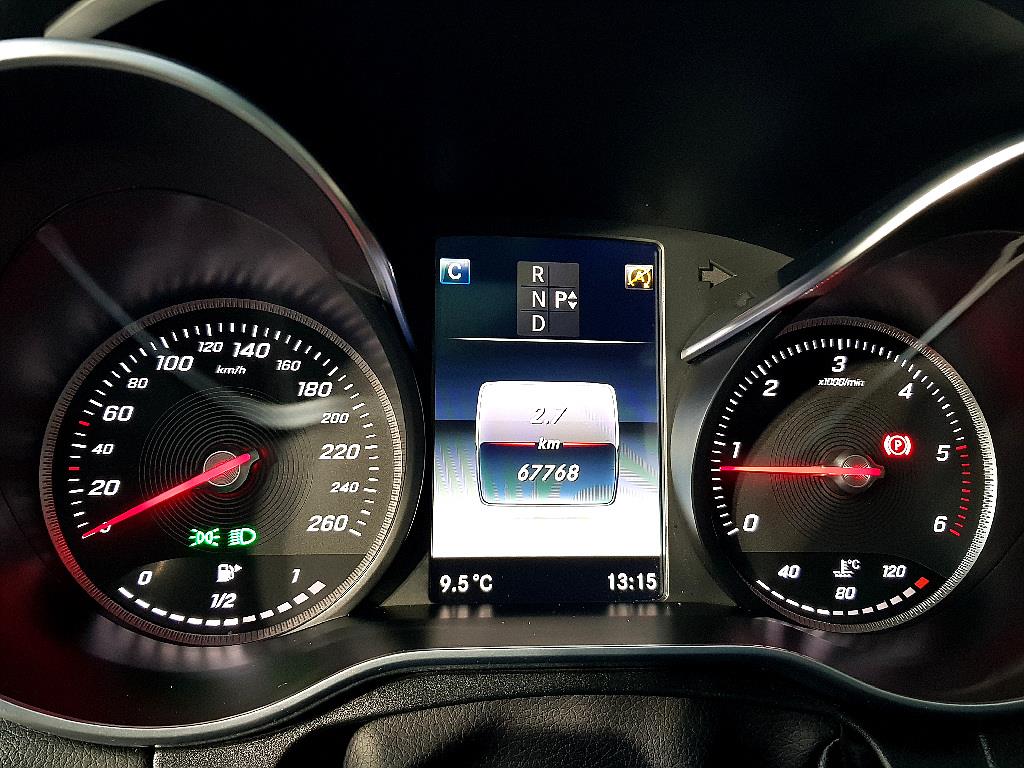 Mercedes Benz C Class - Vista 7