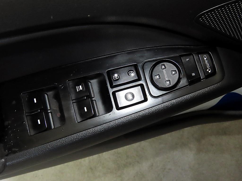 HYUNDAI Avante 2016 Gris - Importación desde Corea - HF Imports Iquique - Foto 14