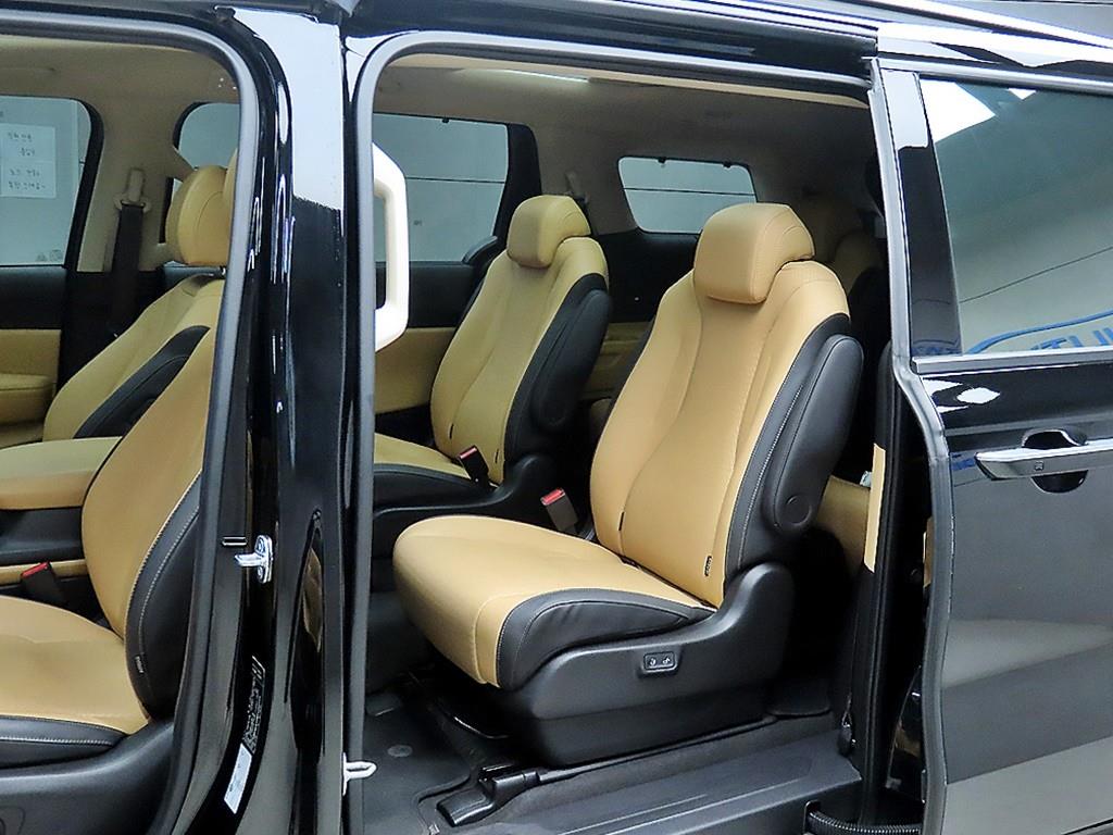 KIA Carnival - Vista 6