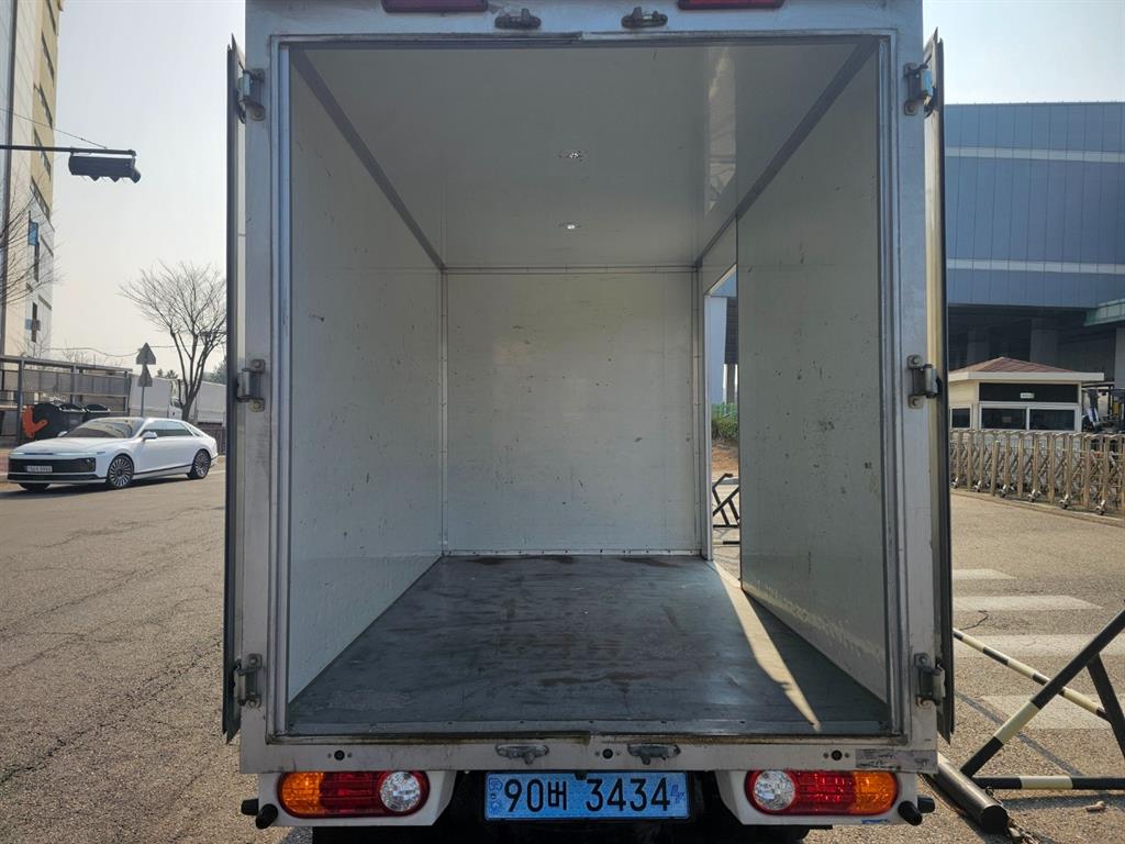 Small Truck Normal Box(High Deck) - Vista 5
