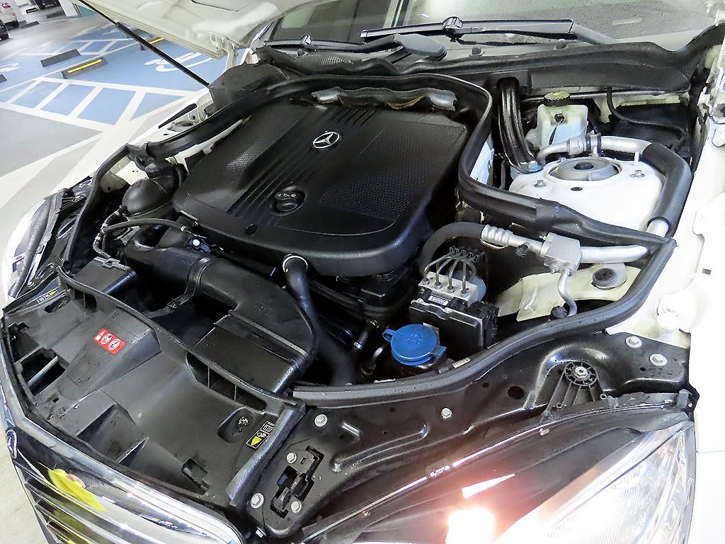 Mercedes Benz E class - Vista 3