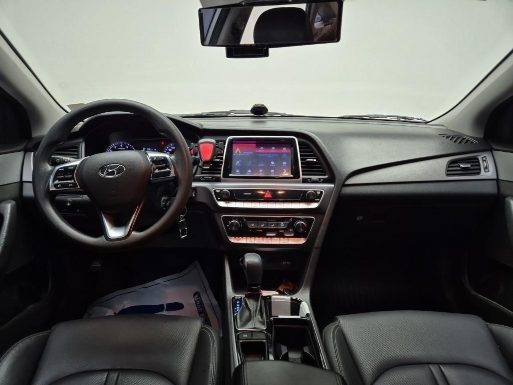 HYUNDAI Sonata - Vista 7