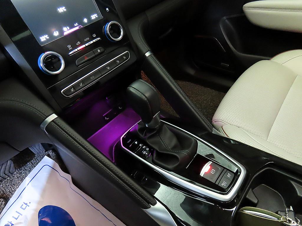 SAMSUNG QM6 - Vista 12