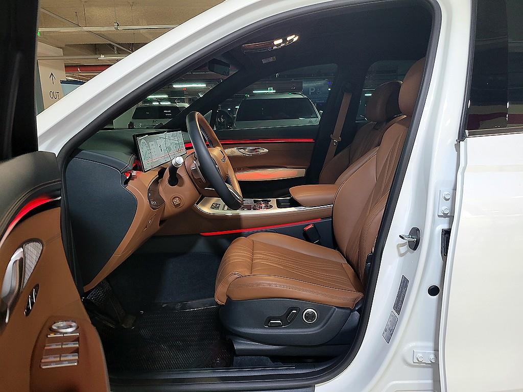 Genesis GV70 - Vista 7