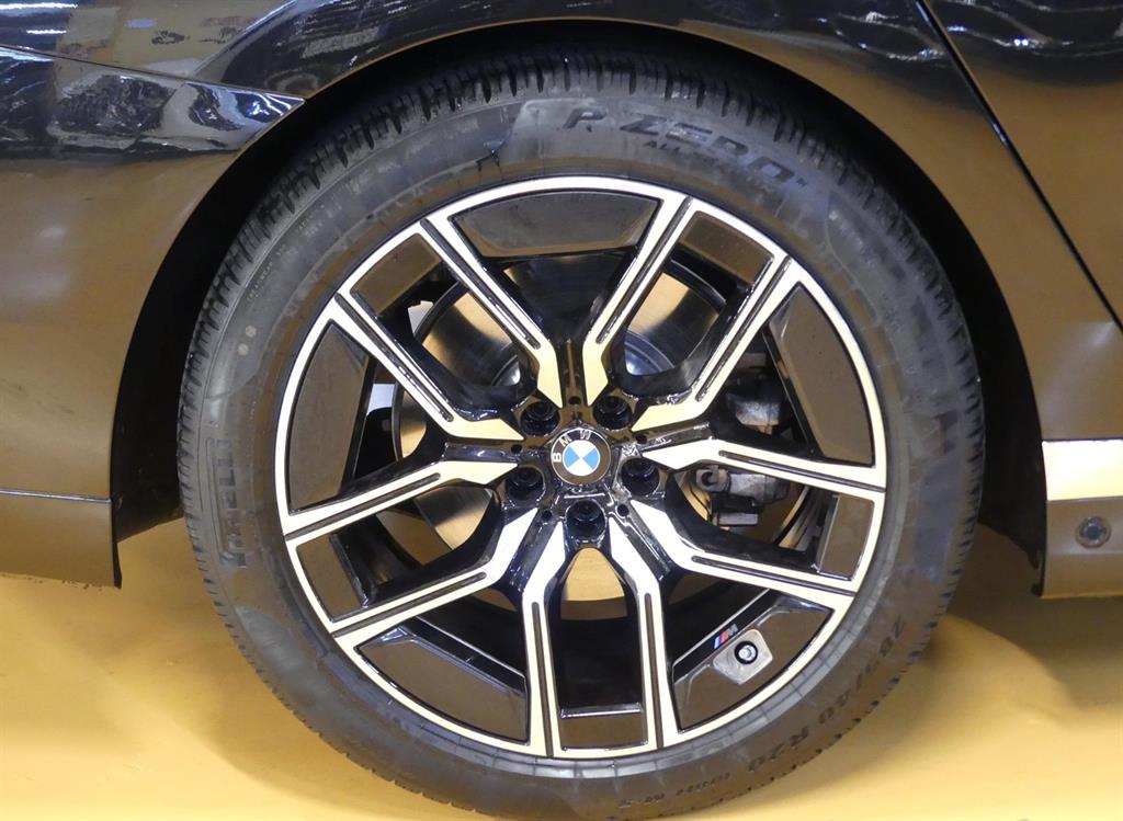 BMW 7 Series - Vista 9