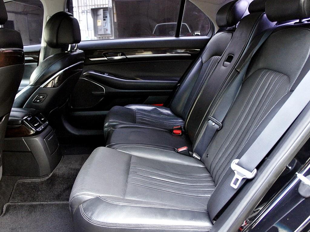 Genesis EQ900 - Vista 11