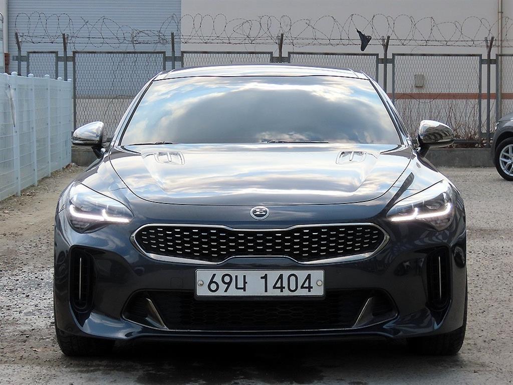 KIA Stinger 2018 Gris - Importación desde Corea - HF Imports Iquique - Foto 1