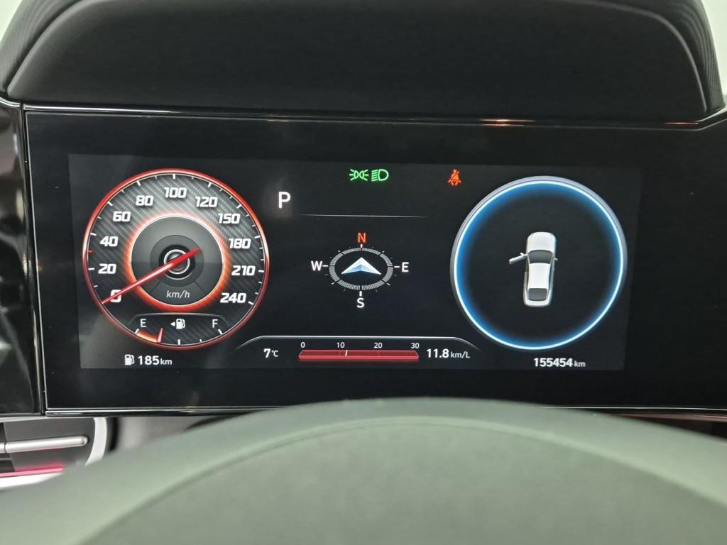 HYUNDAI Avante - Vista 7