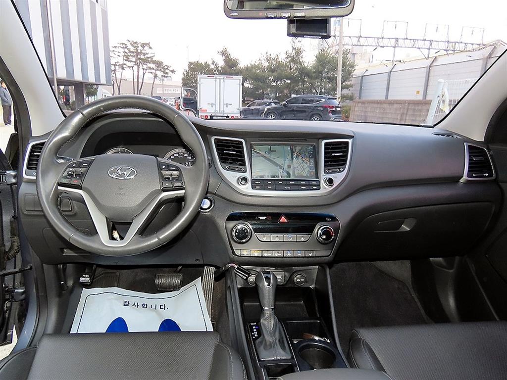 HYUNDAI Tucson - Vista 7