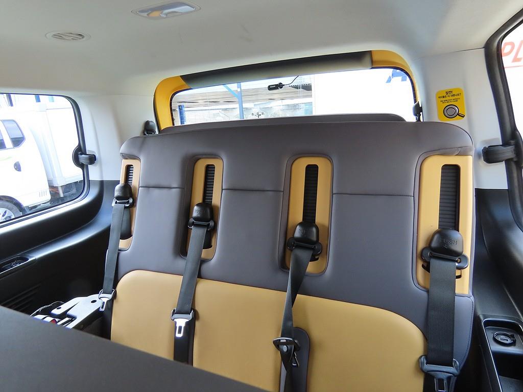 HYUNDAI Staria - Vista 9