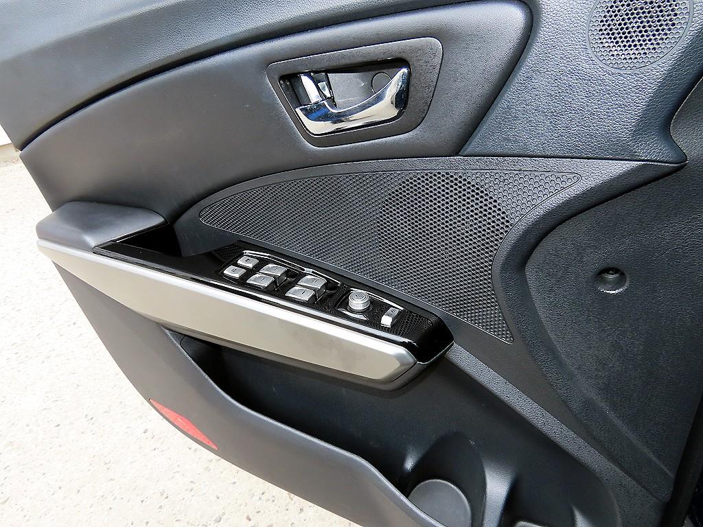 Ssangyong Tivoli - Vista 11