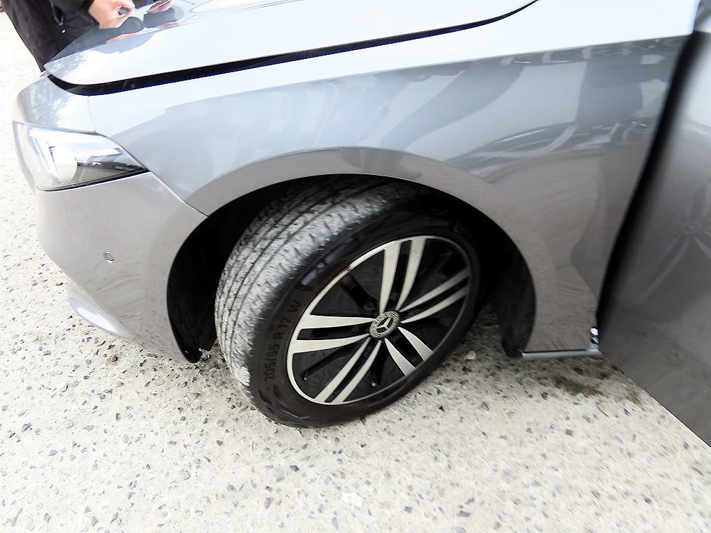 Mercedes Benz A Class 2021 Gris - Importación desde Corea - HF Imports Iquique - Foto 20