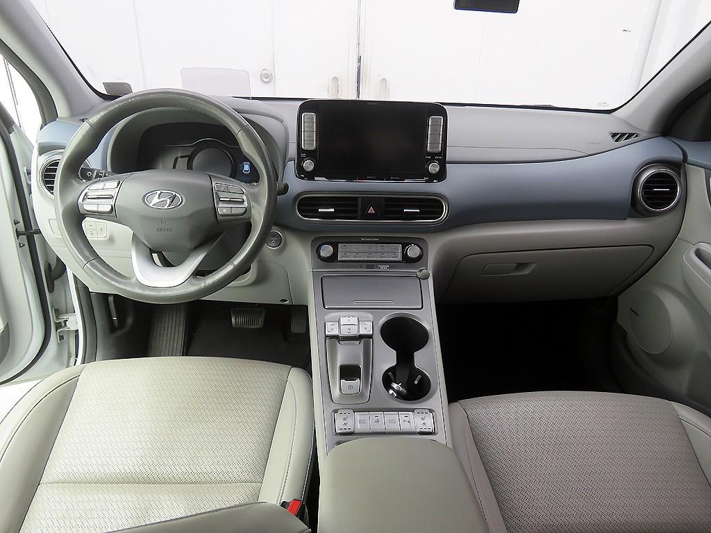 HYUNDAI Kona - Vista 9