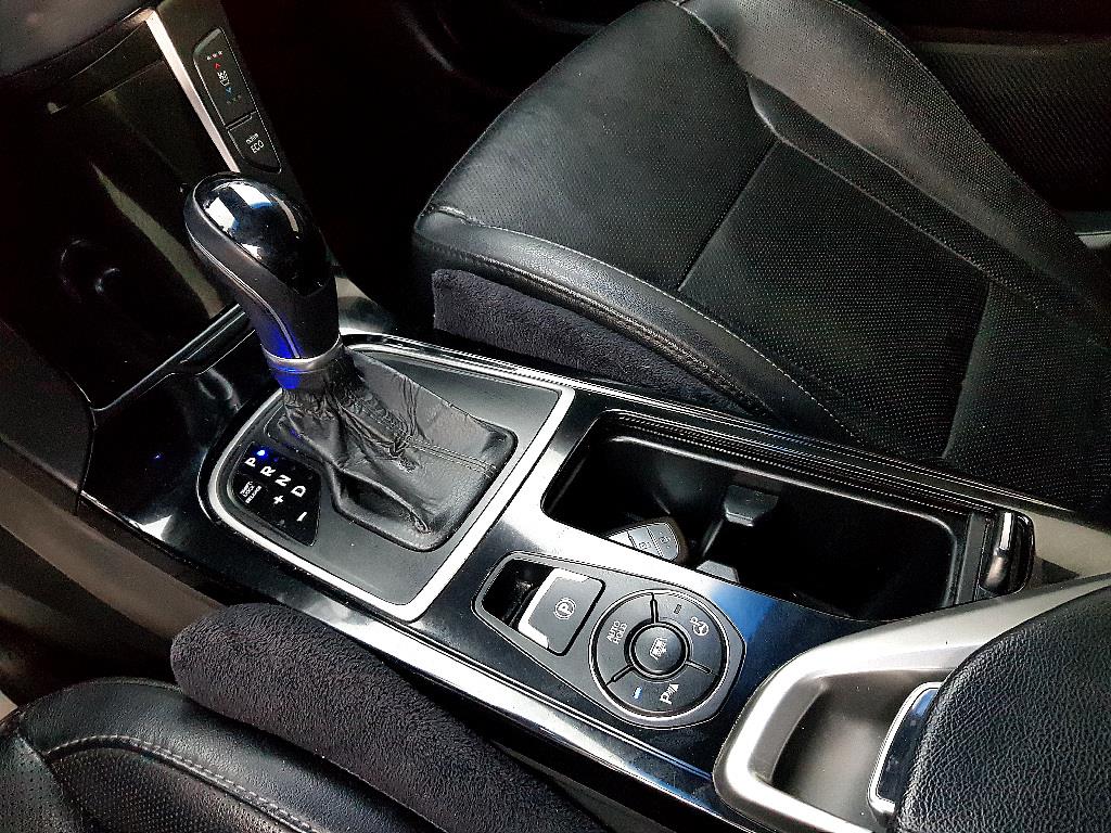 HYUNDAI i40 2012 Blanco - Importación desde Corea - HF Imports Iquique - Foto 13