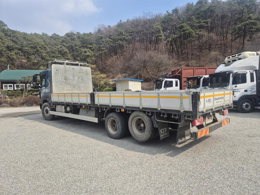 medium and large cargo Cargo - Vista 5