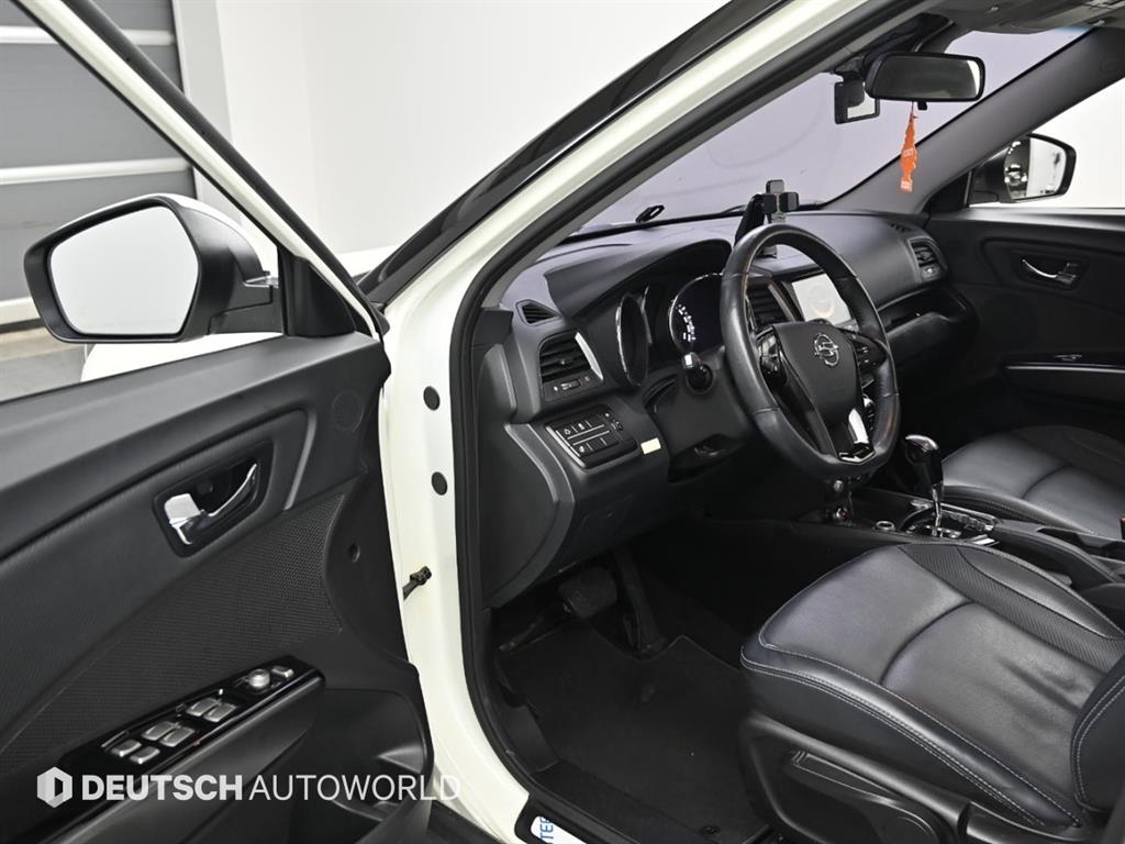 Ssangyong Tivoli - Vista 11