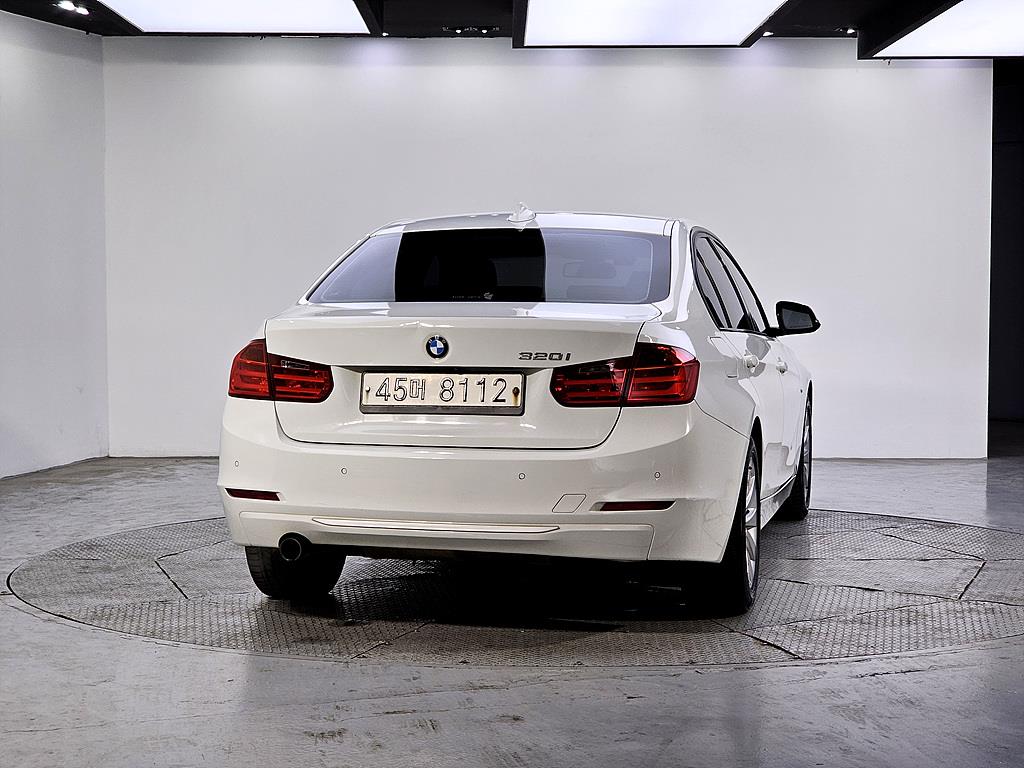 BMW 3 series - Vista 3