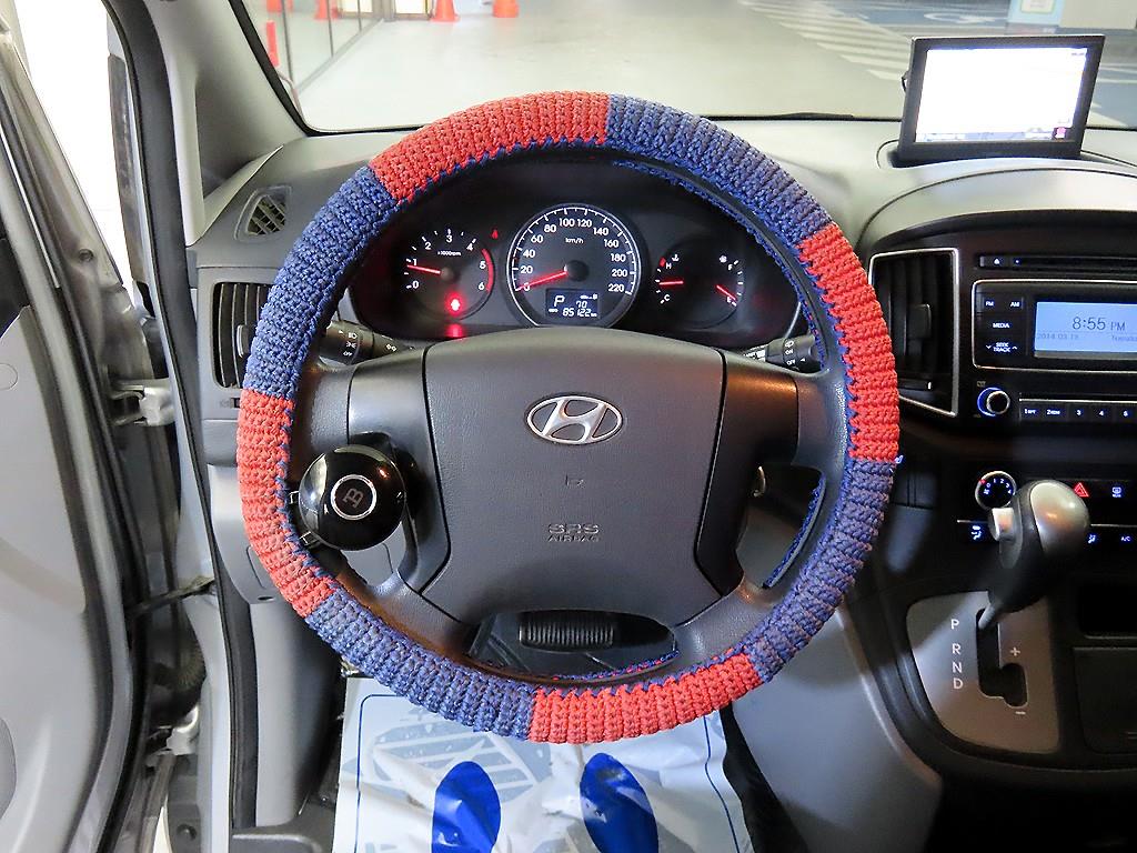 HYUNDAI Starex - Vista 8