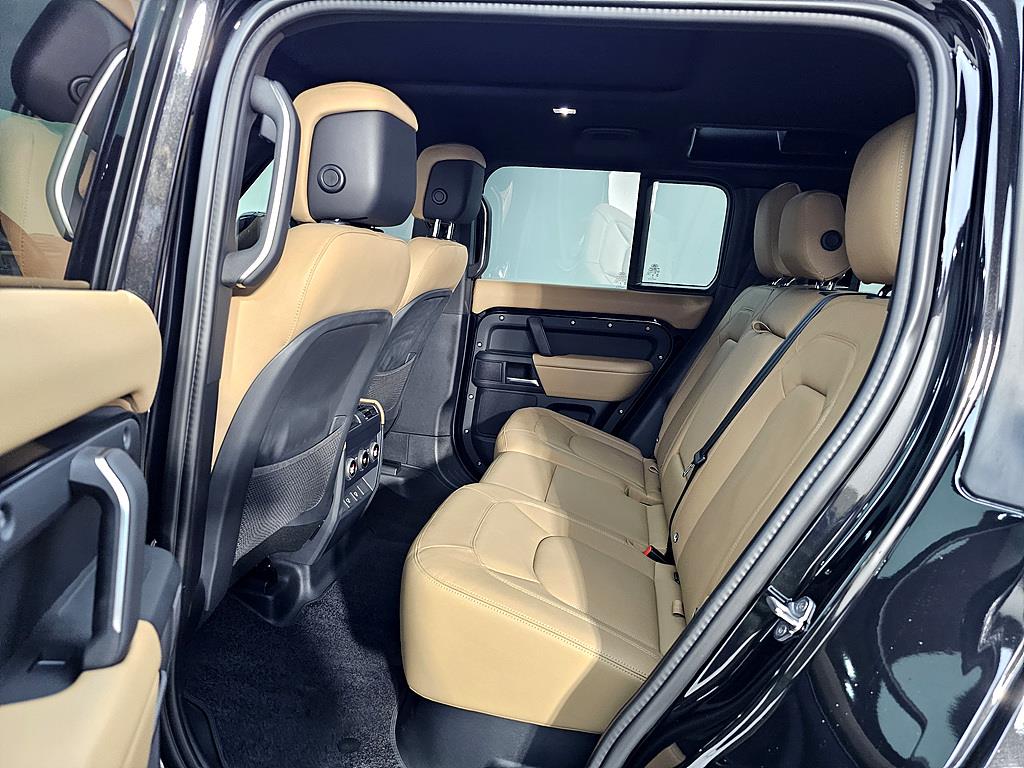 Land Rover Defender - Vista 9