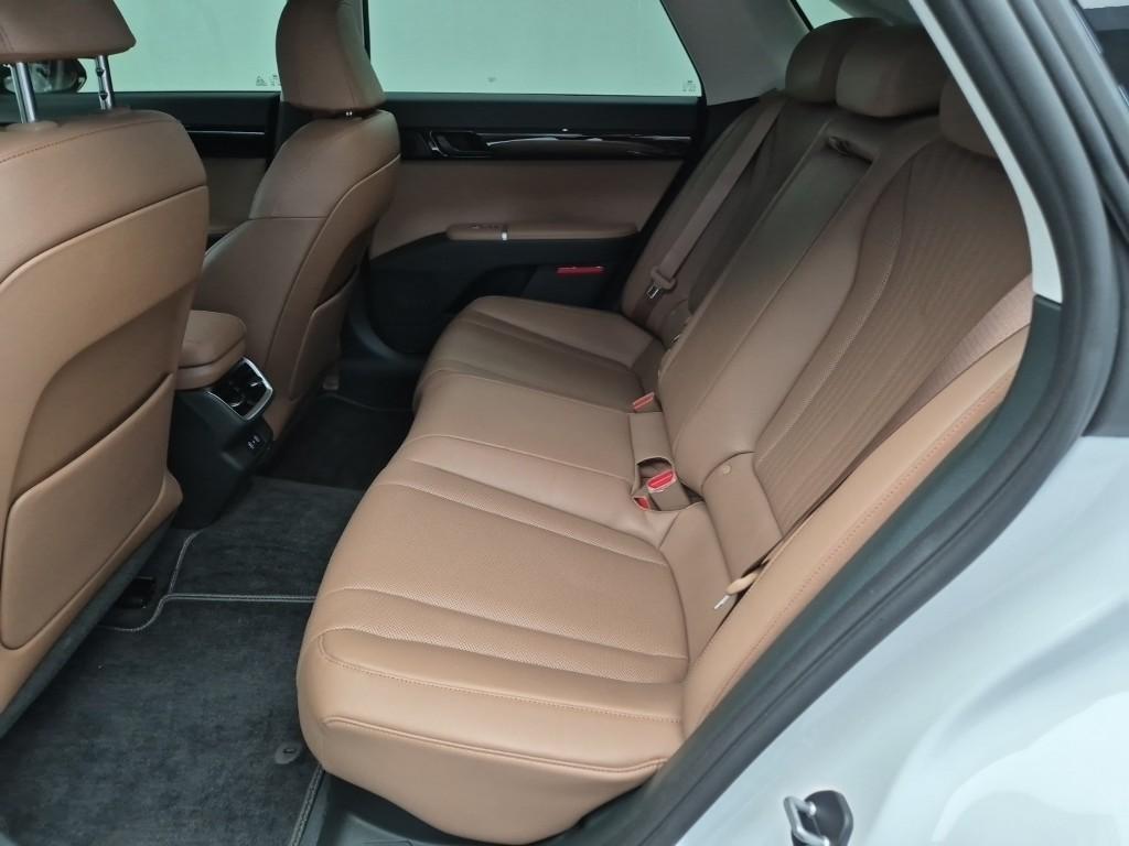 HYUNDAI Grandeur - Vista 12