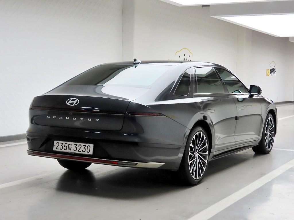 HYUNDAI Grandeur - Vista 4