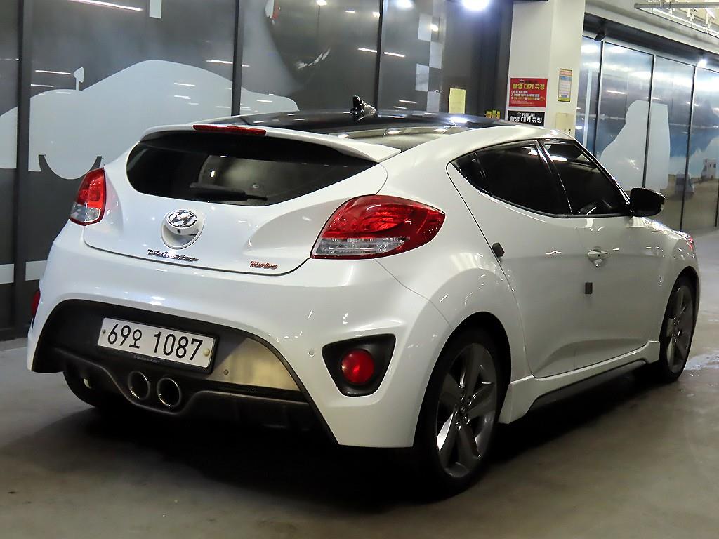 HYUNDAI Veloster - Vista 4