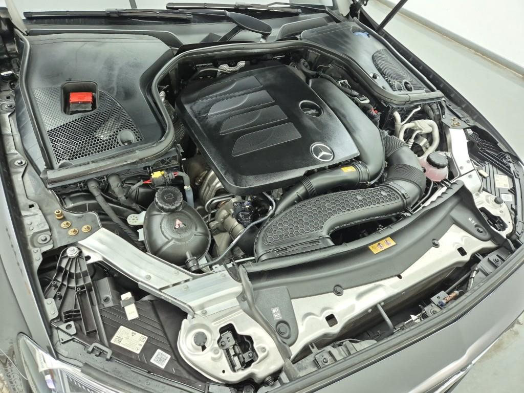 Mercedes Benz E class - Vista 6