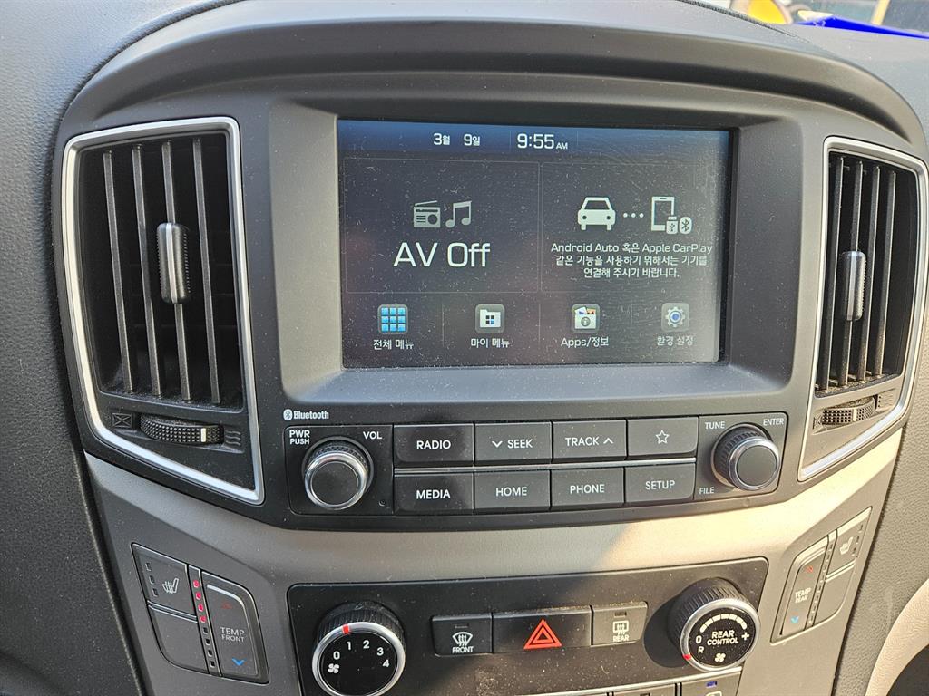 HYUNDAI Starex - Vista 11