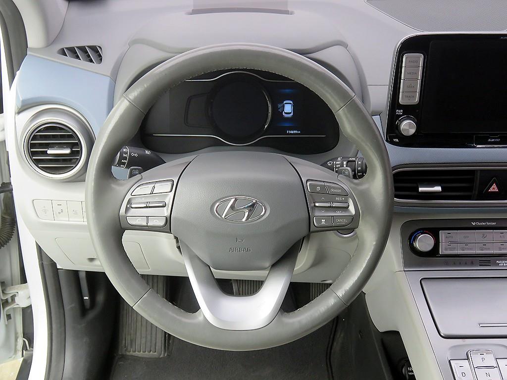 HYUNDAI Kona - Vista 10