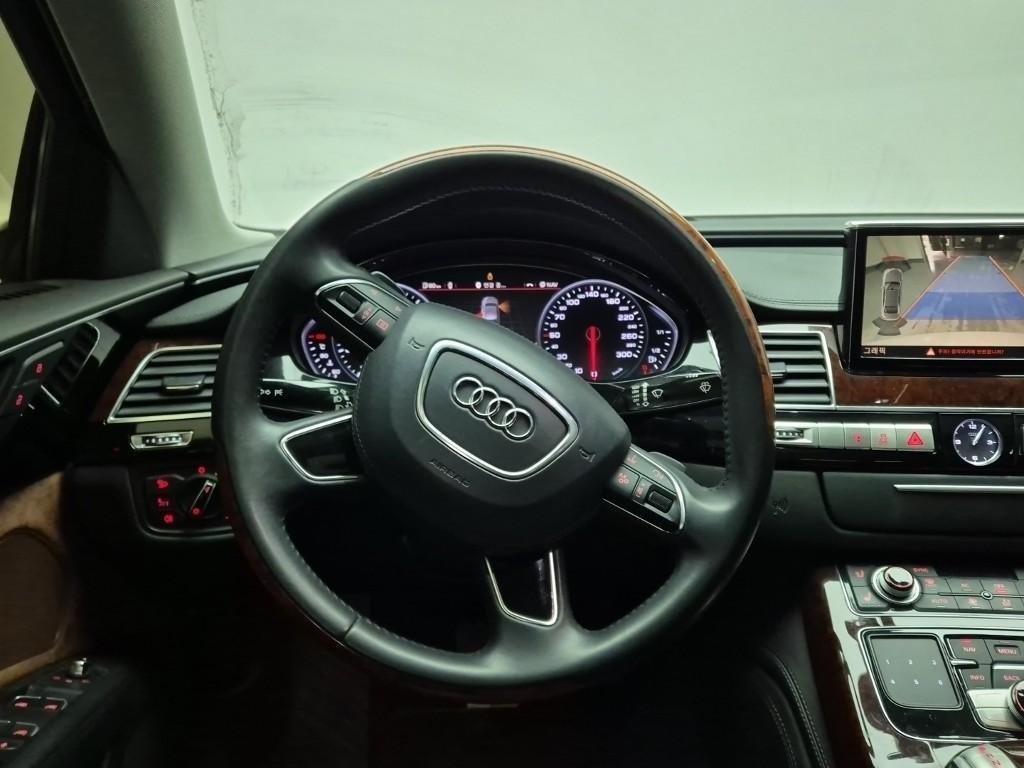 Audi A8 - Vista 10