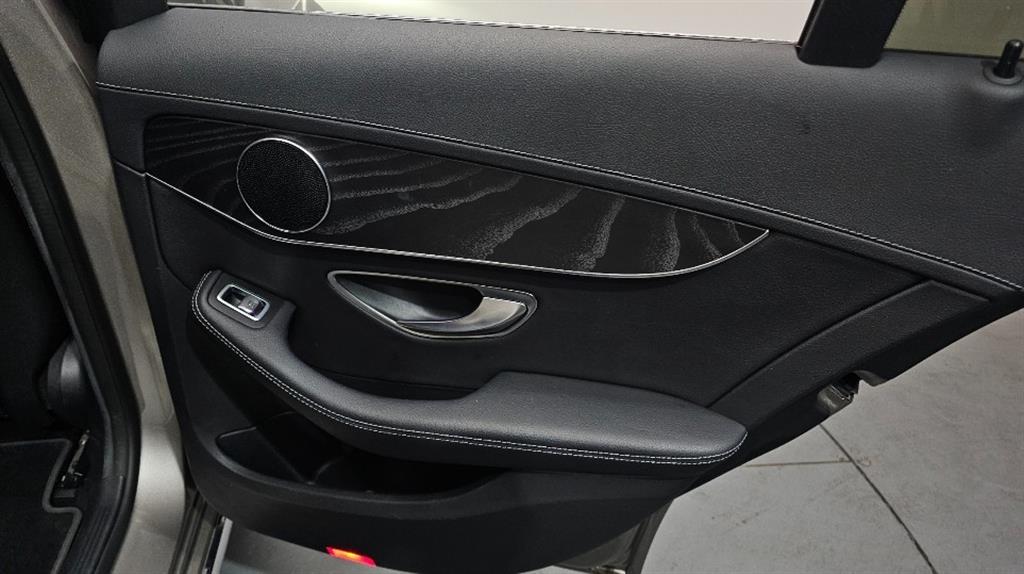 Mercedes Benz C Class 2019 Gris - Importación desde Corea - HF Imports Iquique - Foto 19