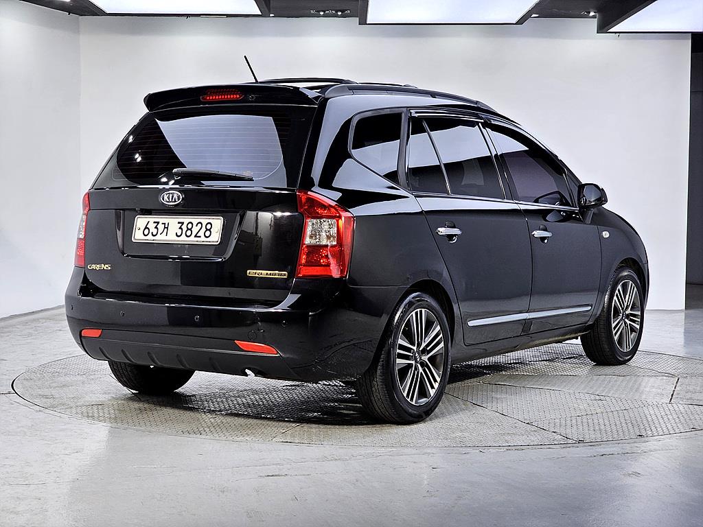 KIA Carens - Vista 4