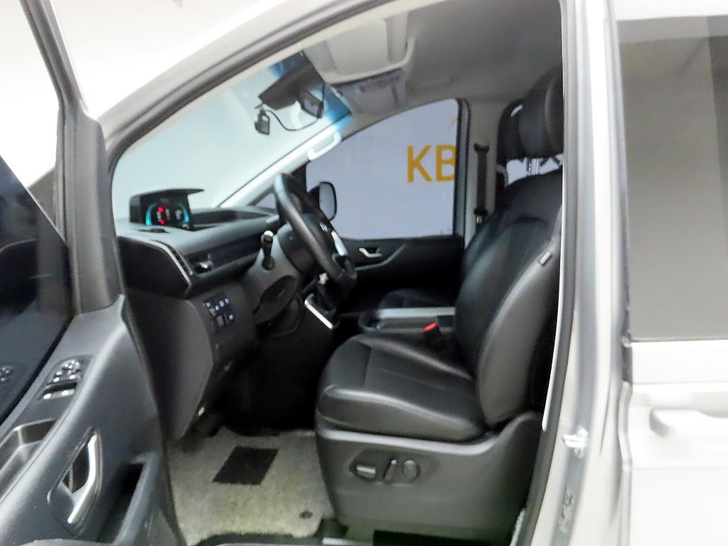 HYUNDAI Staria 2025 Plateado - Importación desde Corea - HF Imports Iquique - Foto 13
