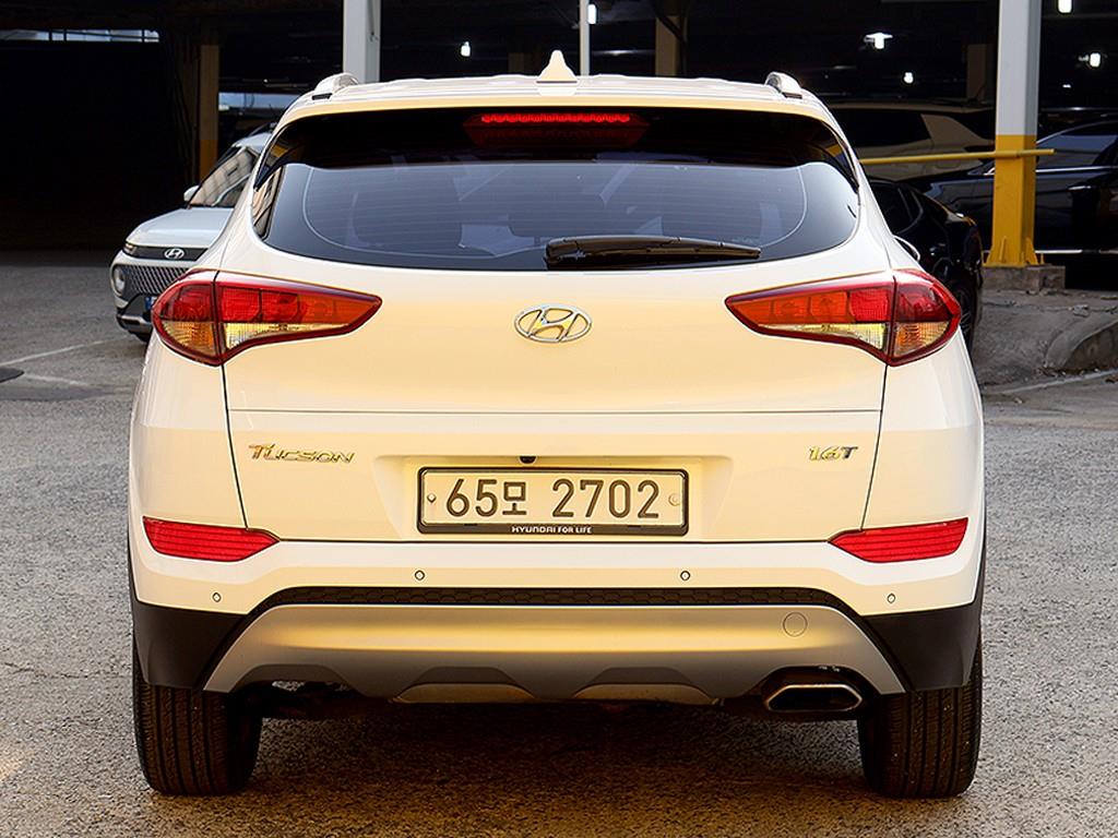 HYUNDAI Tucson - Vista 5