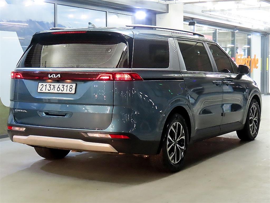 KIA Carnival - Vista 4