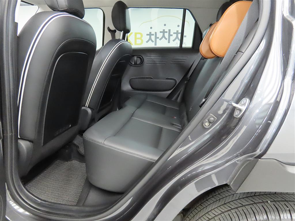 HYUNDAI Casper - Vista 6