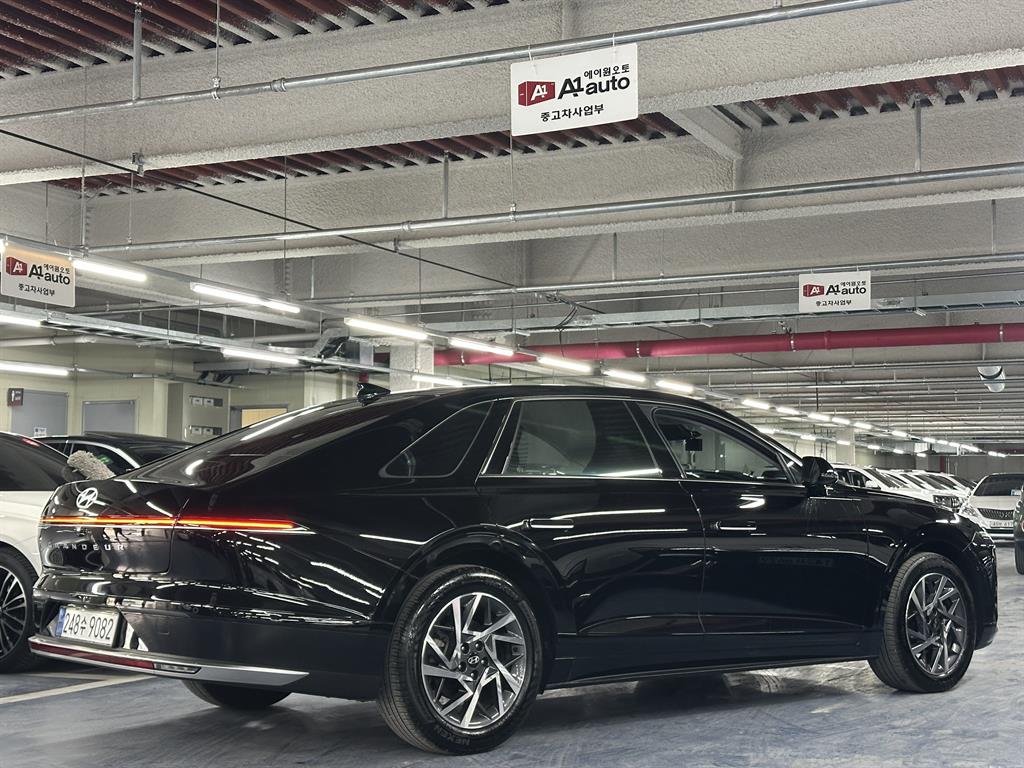 HYUNDAI Grandeur - Vista 4