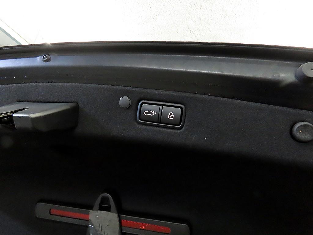 HYUNDAI Grandeur 2020 Negro - Importación desde Corea - HF Imports Iquique - Foto 16