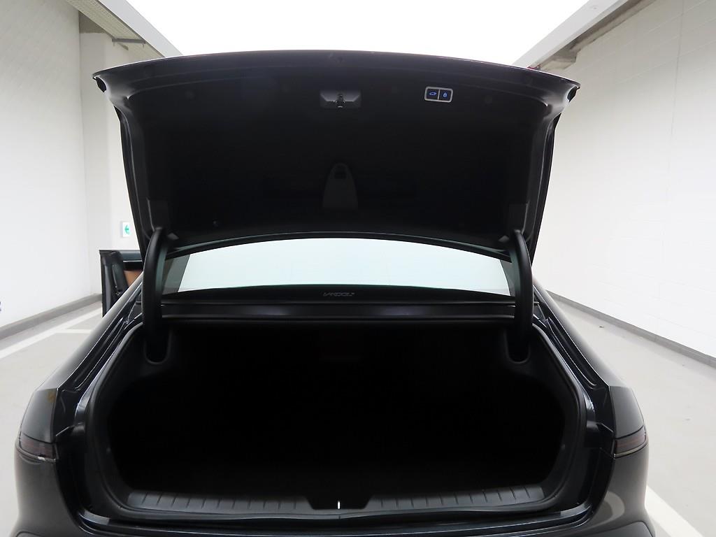 HYUNDAI Grandeur - Vista 5