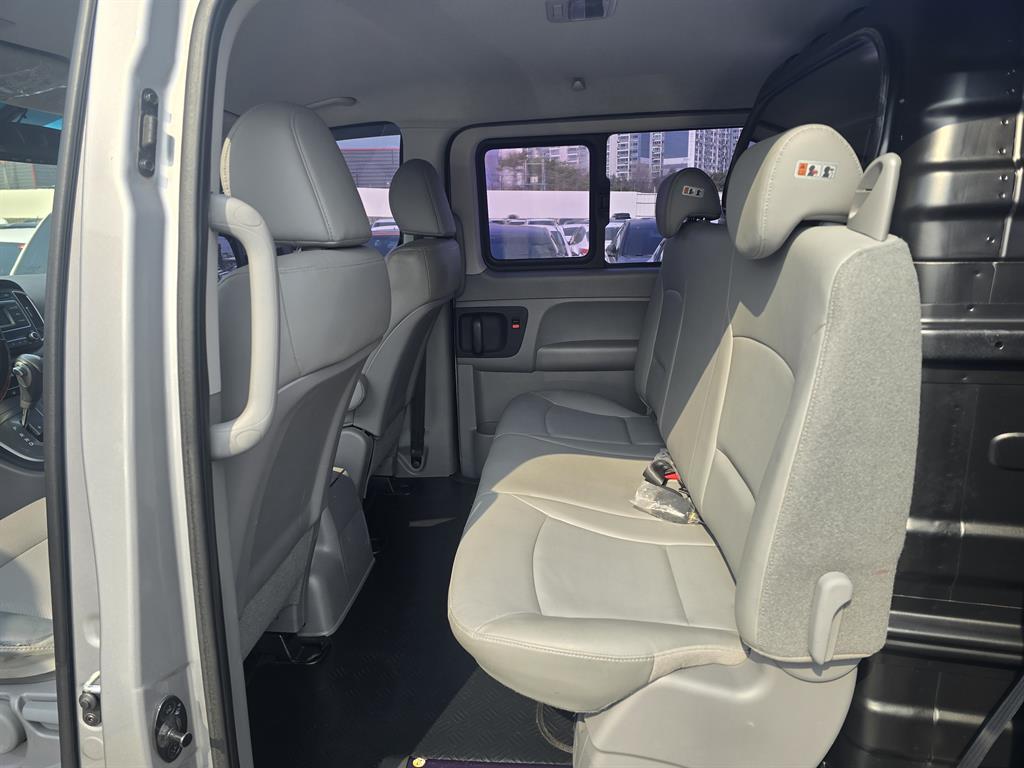 HYUNDAI Starex 2016 Gris - Importación desde Corea - HF Imports Iquique - Foto 16