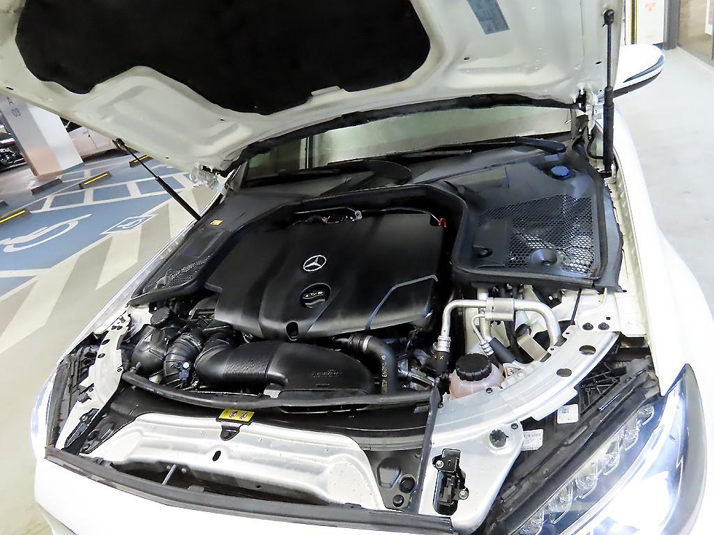 Mercedes Benz C Class 2017 Blanco - Importación desde Corea - HF Imports Iquique - Foto 19